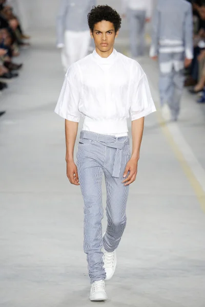 Look 26